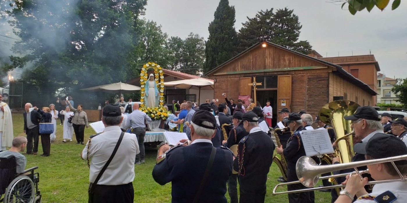 L'inizio dei festeggiamenti in onore della madonna del rosario a Santa Cornelia